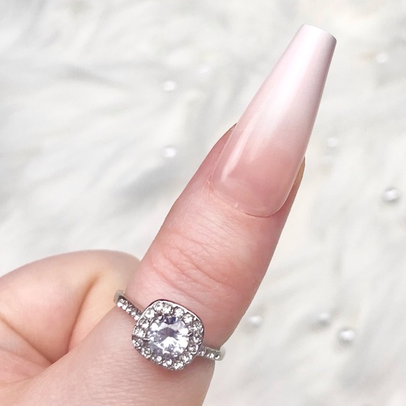 Jewelry - 🧡10/$45🧡CZ Halo Silver Crystal Ring NEW